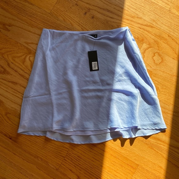 Silky Mini Skirt in Grape Job - Picture 3 of 6